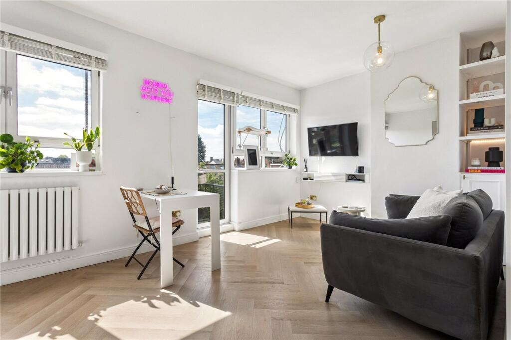 Main image of property: Holdernesse Road, London, SW17