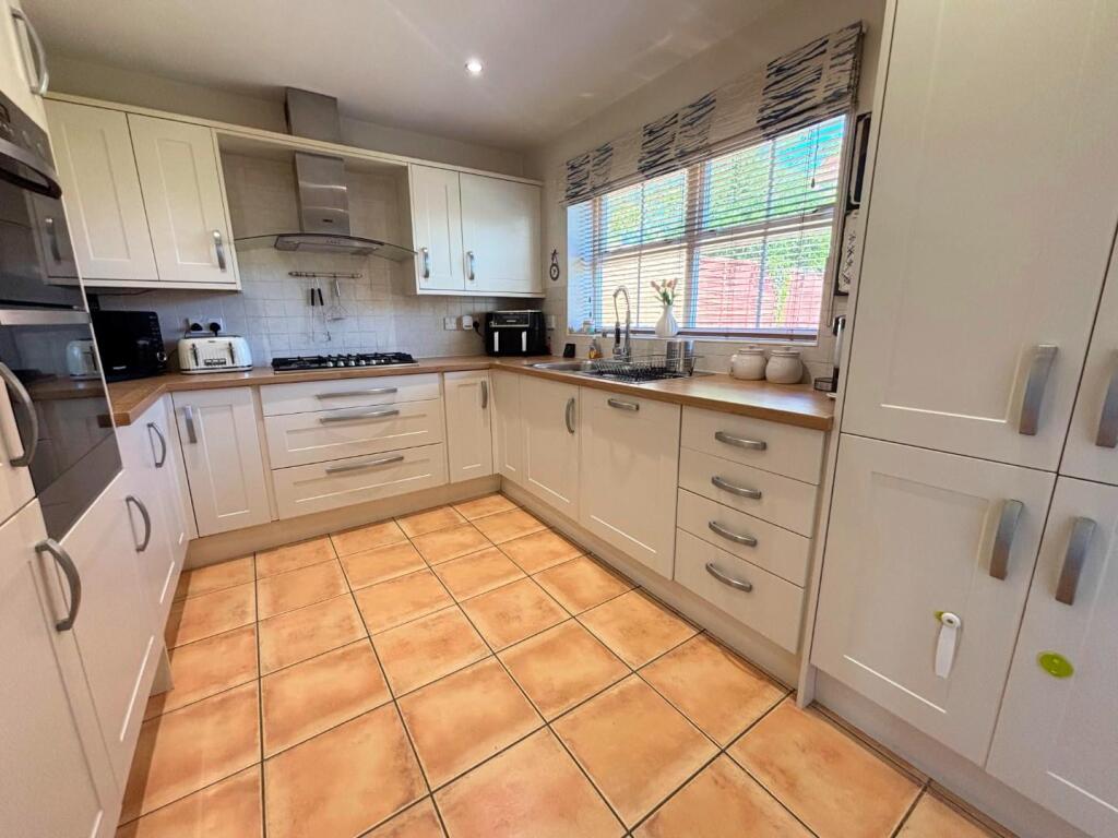 Hocknell Close, Wootton Fields, Northampton NN4 photo 4