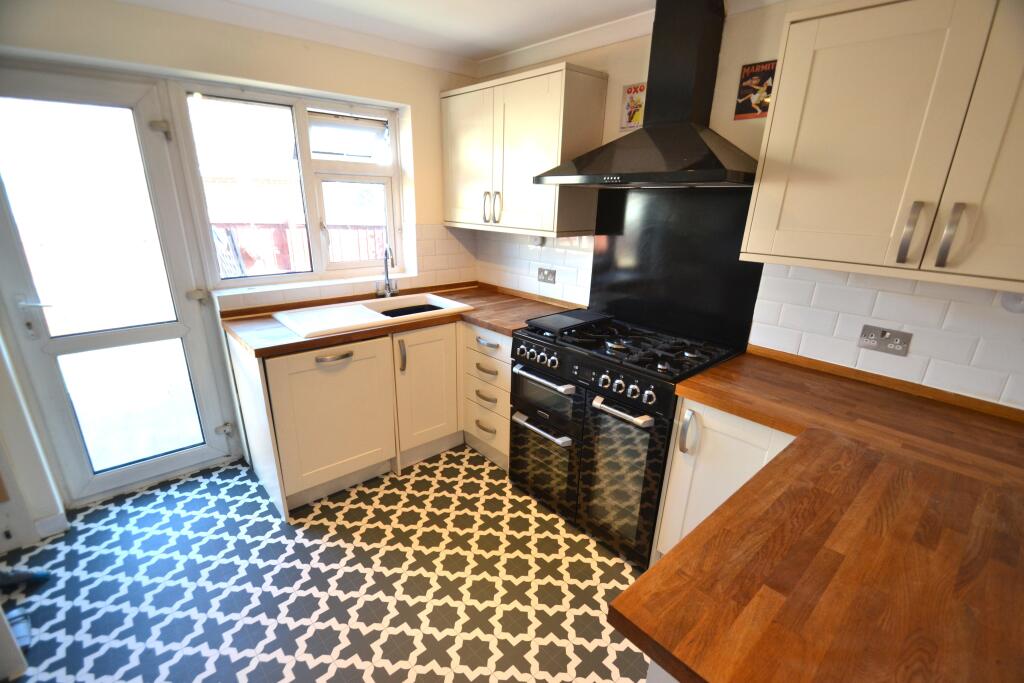 House in Portsmouth - View 5