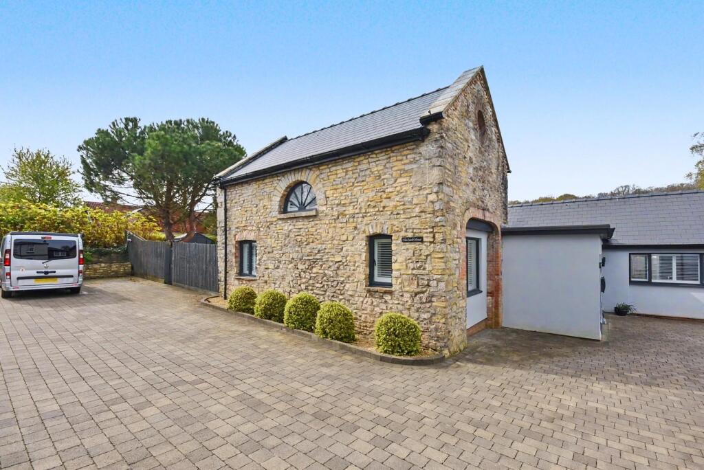 Main image of property: 10 The Coach House, Old Port Road, Wenvoe, CF5 6AN