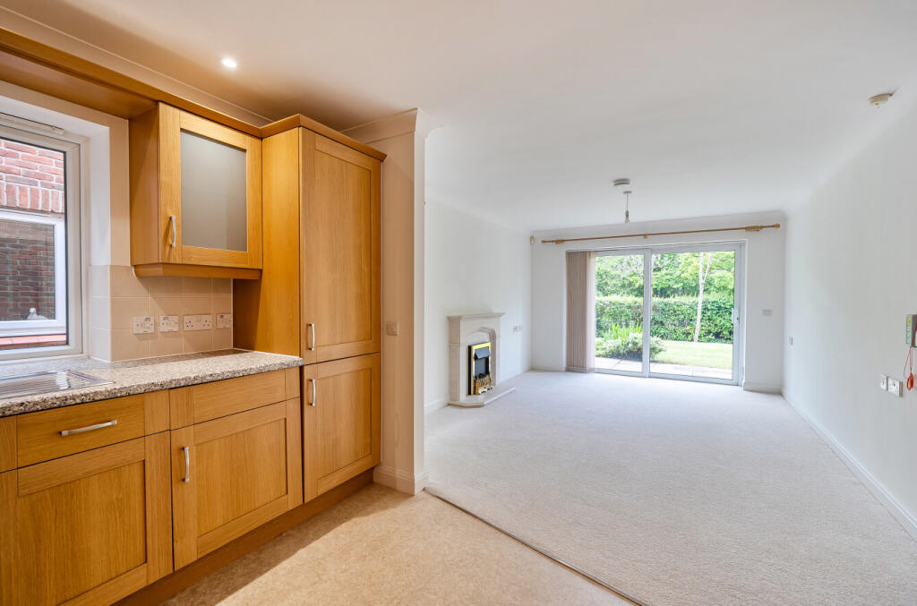Shannon Way, Chandler's Ford, Eastleigh, Hampshire, SO53 photo 4