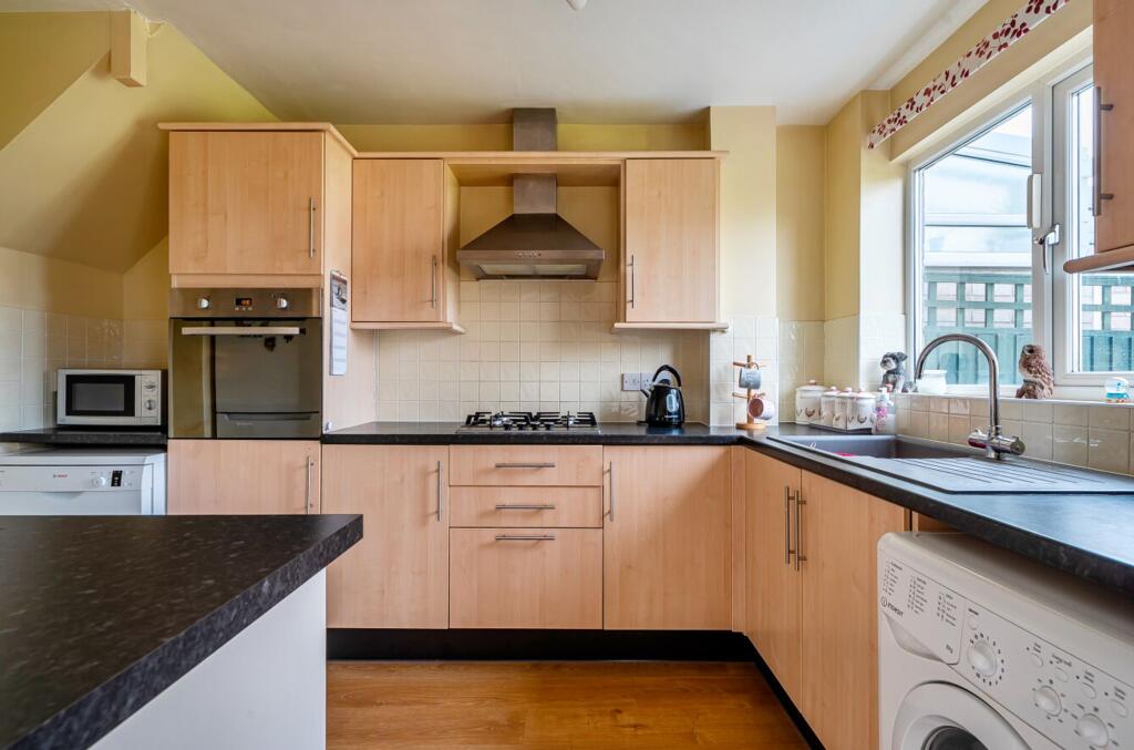 Eskdale, Thornbury, BS35 - View 6