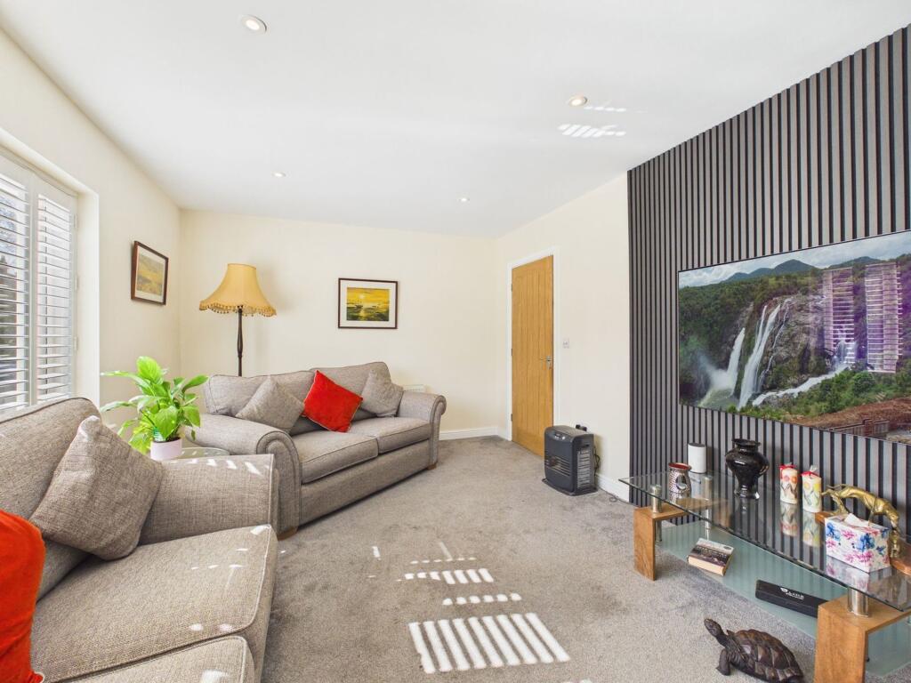 Square Lane, Burscough, L40 photo 4