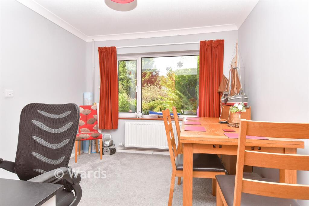 House in Gravesham, Meopham - More