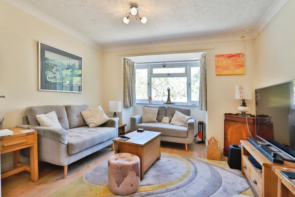 Tan Howse Close, Bournemouth photo 3
