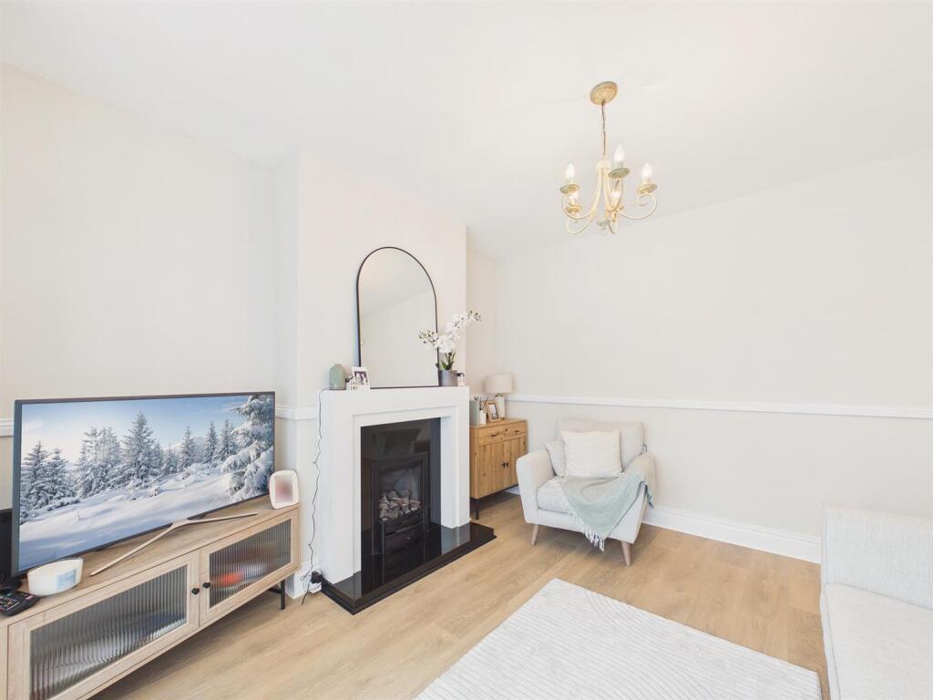 Apartment in Newcastle upon Tyne - View 5