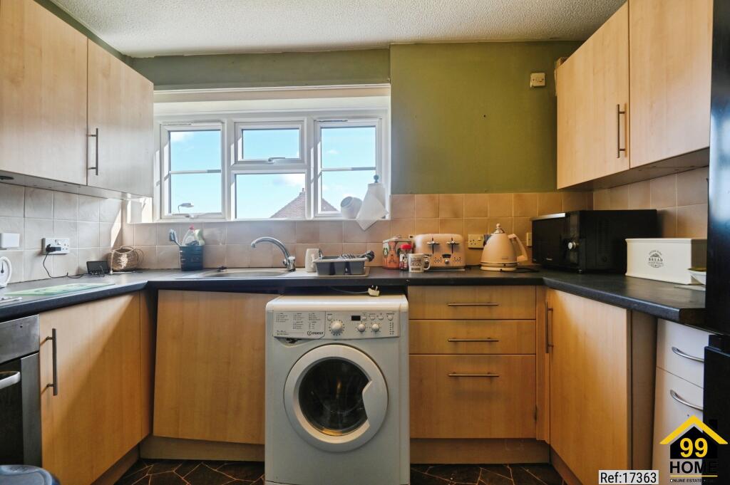 4 Palmers Grove, Birmingham, B36 photo 5