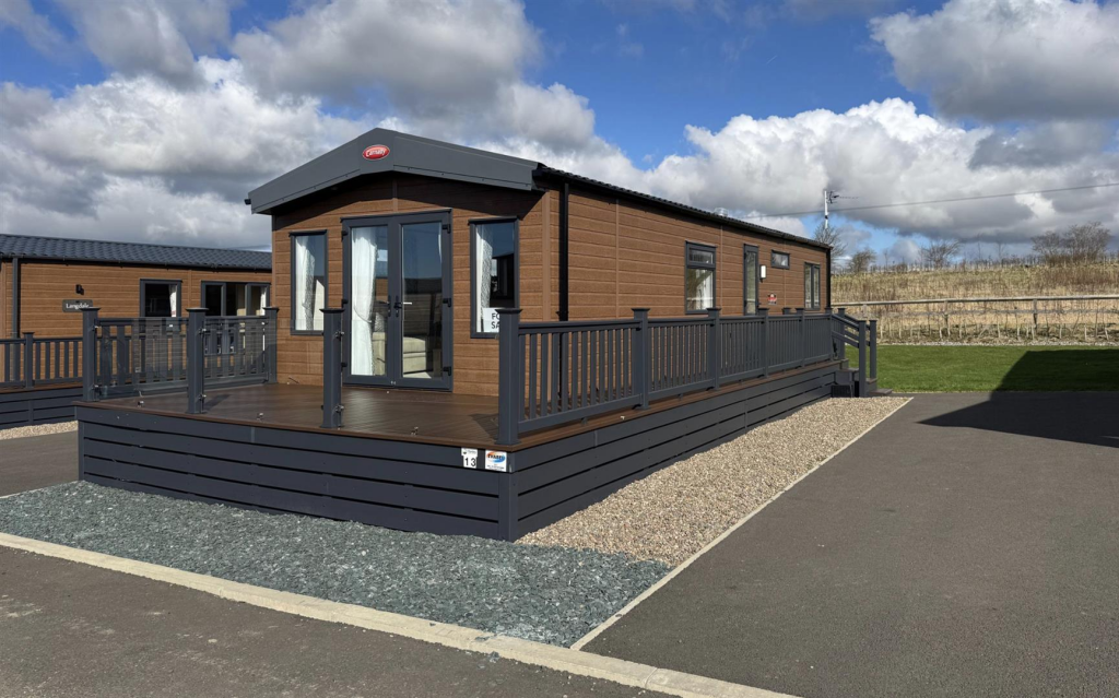 2-bed caravan on Violet Bank Park, Cockermouth, £95,995