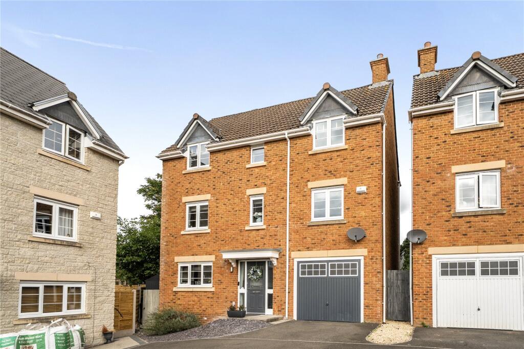 Main image of property: Monument Close, Portskewett, Caldicot, Monmouthshire, NP26