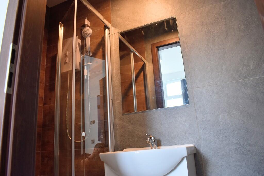 House in Manchester, Greater Manchester - View 4