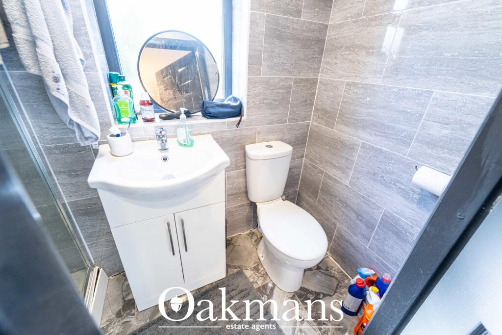 6 bedroom terraced house for rent
