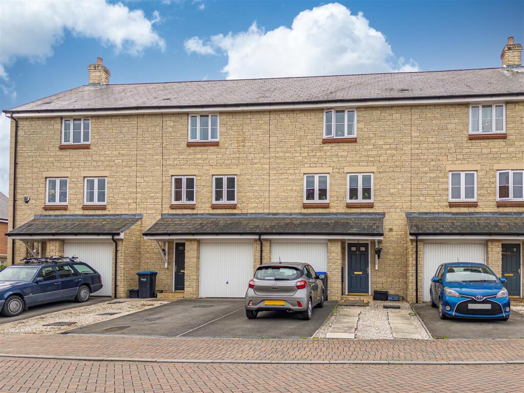 Main image of property: Lapwing Road, Melksham