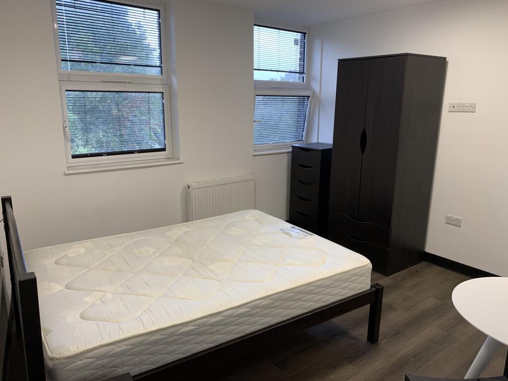 Apartment in London - View 2