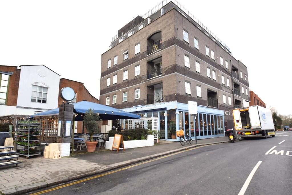 Main image of property: Chiswick W4