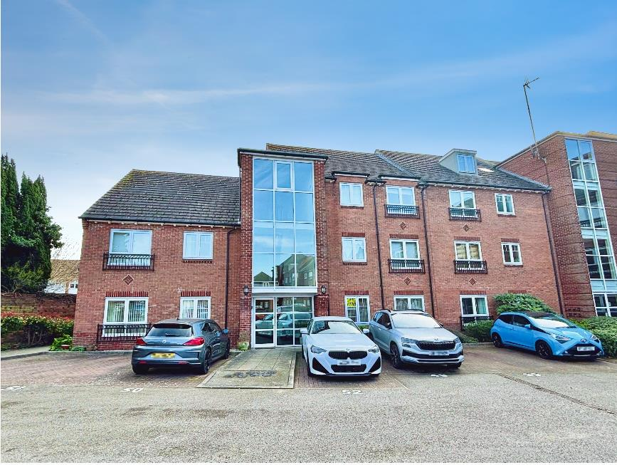 Main image of property: Bread And Meat Close, Warwick