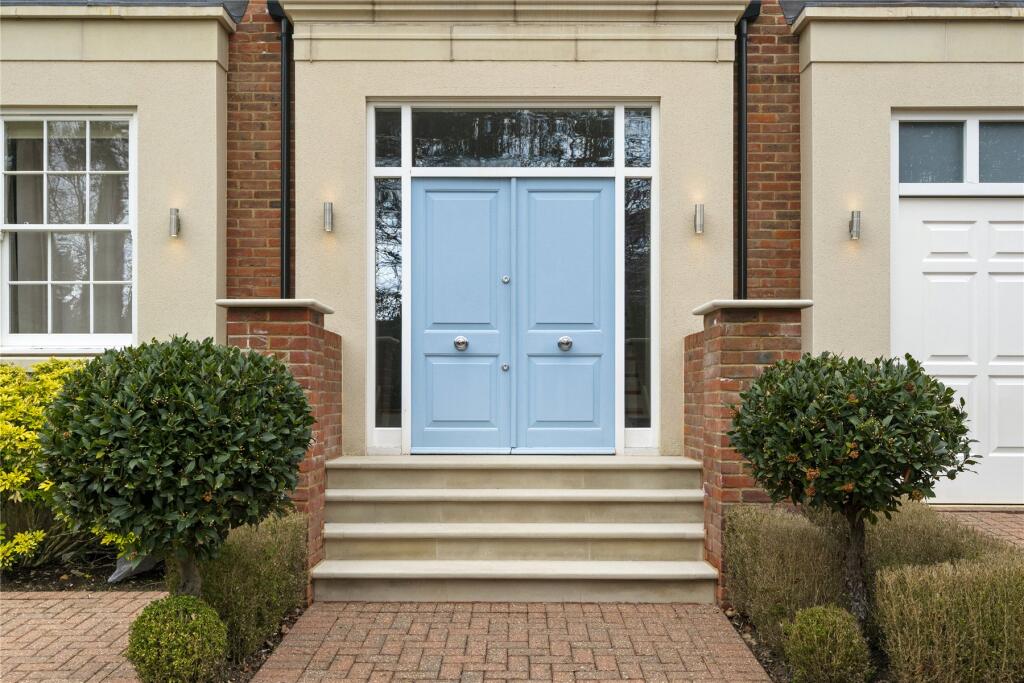 Sandy Lane, Cobham, Surrey, KT11 – pohled 2