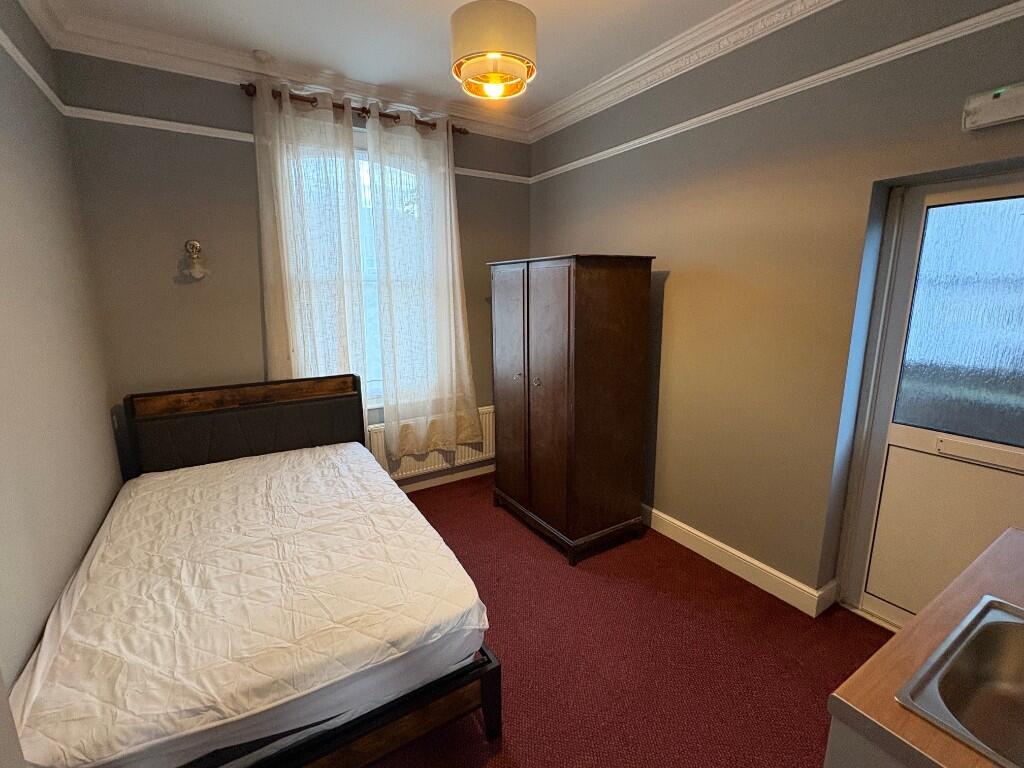 Main image of property: Bushey Grove Road, Watford, Hertfordshire, WD23