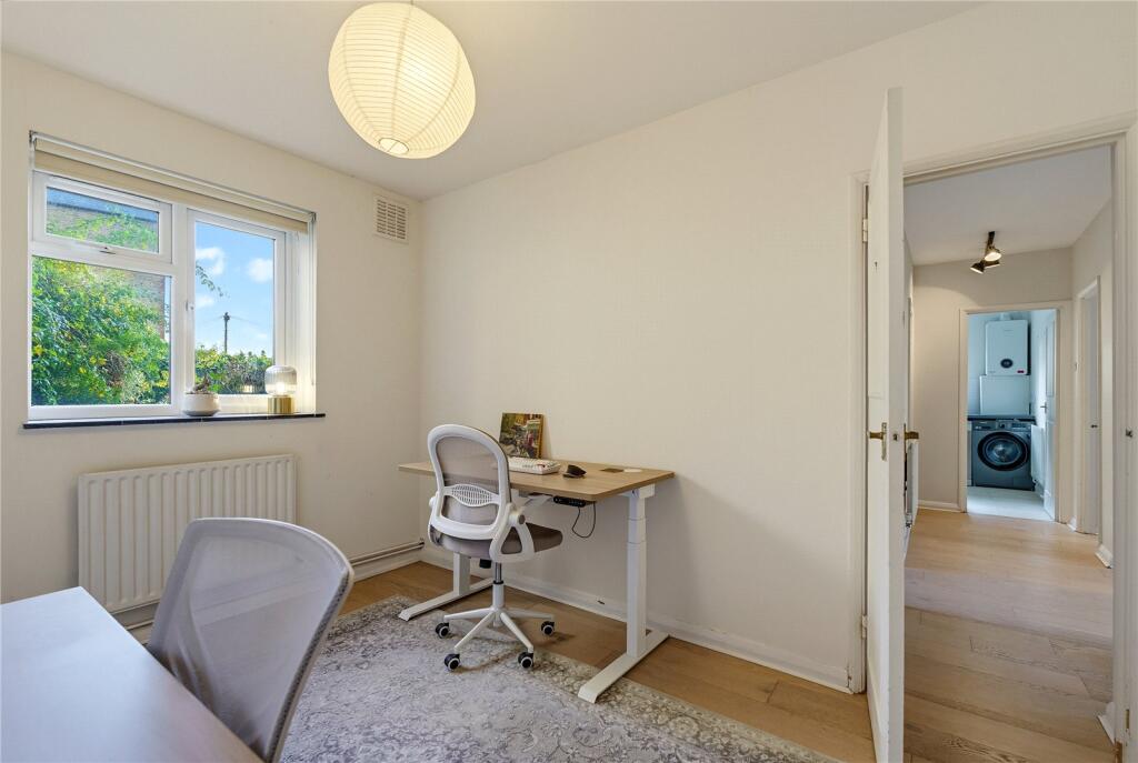 Apartment in London - View 5