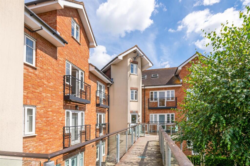 Main image of property: Lumley Road, Horley, Surrey, RH6