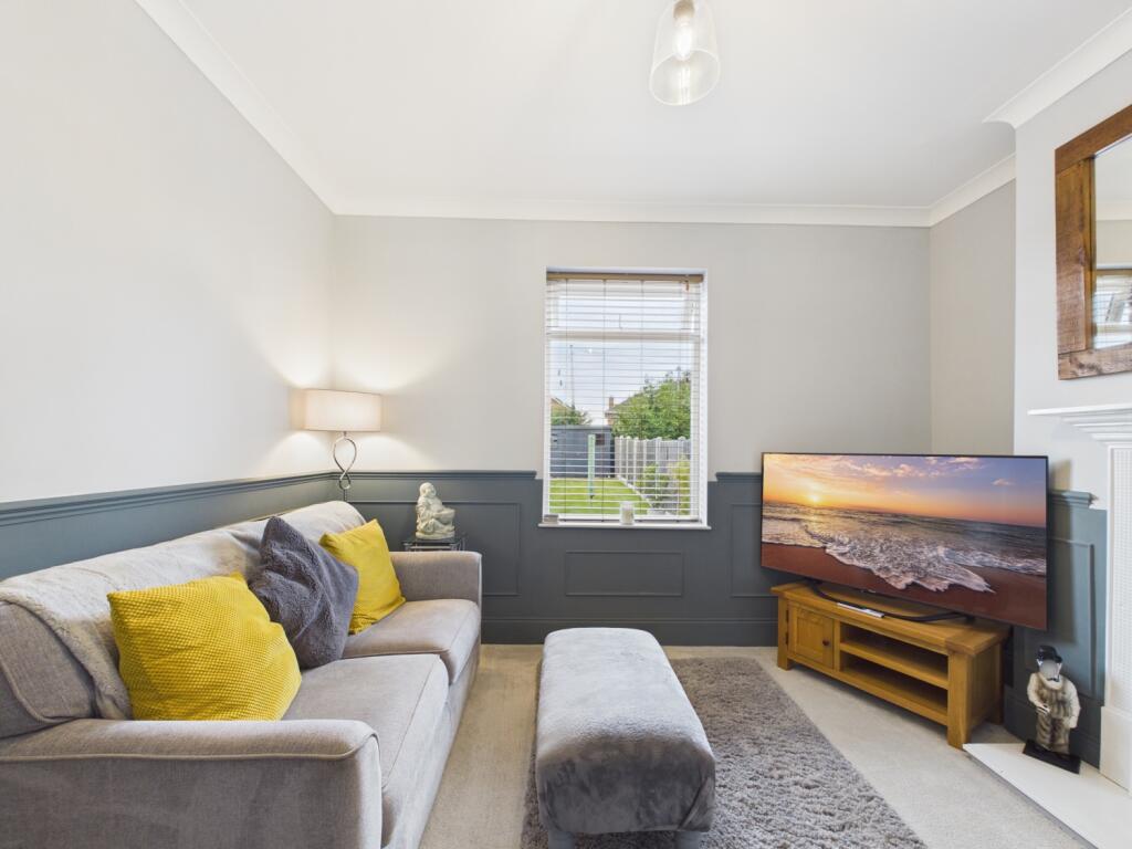 House in Chesterfield, Derbyshire - View 4