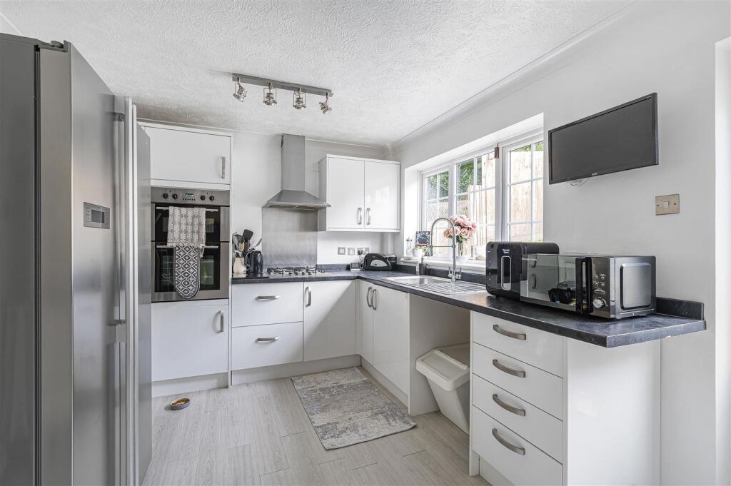House in Brighton - View 4