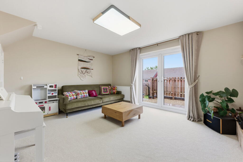 Horwood Drive, Gedling, Nottinghamshire, NG4 4NF photo 4