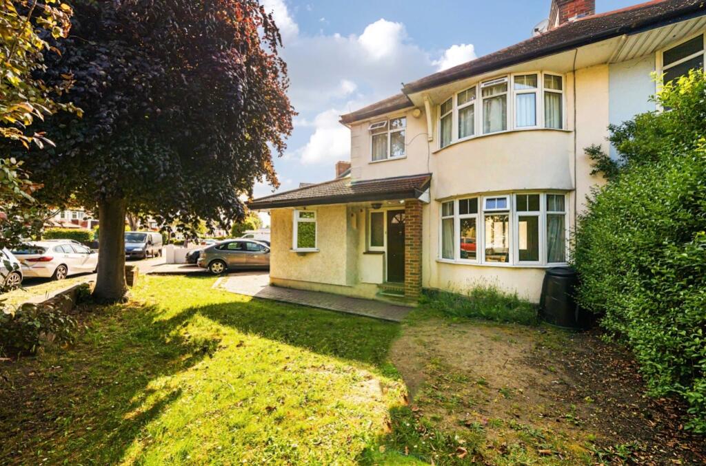 Main image of property: 14 Windsor Avenue, Cheam, Sutton