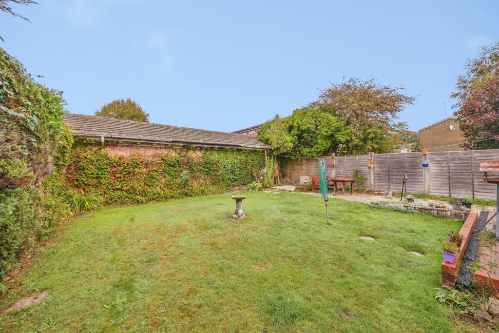 House in Havant, Hampshire - View 5