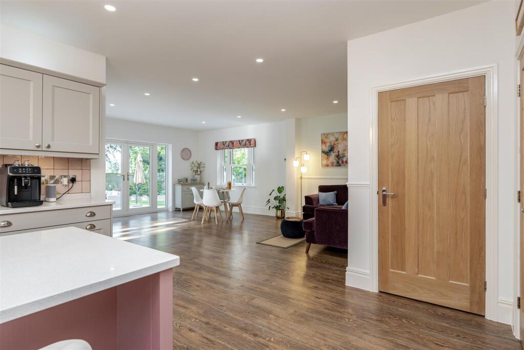 House in Peterborough - View 4