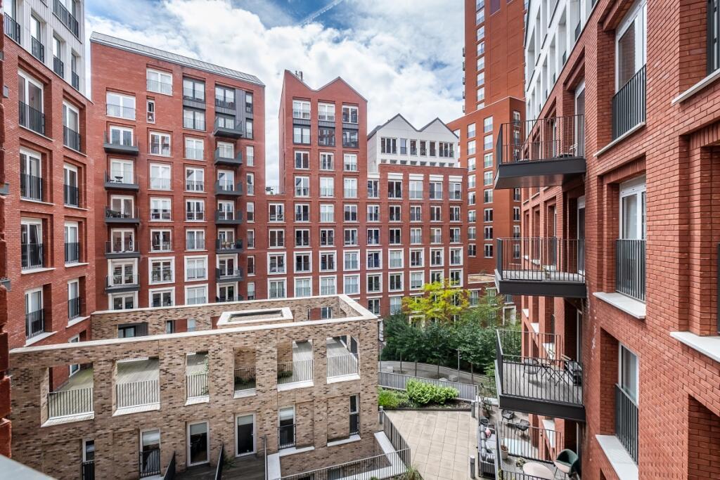 6 Exchange Gardens, London, SW8