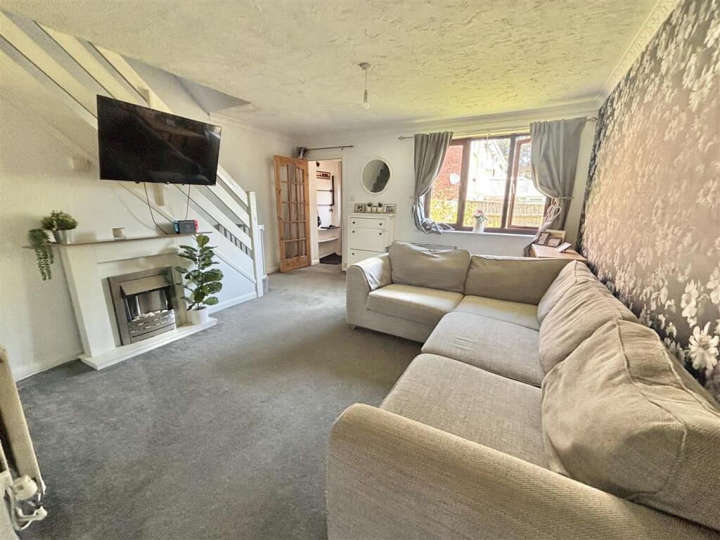 Sycamore Close, Creekmoor photo 5