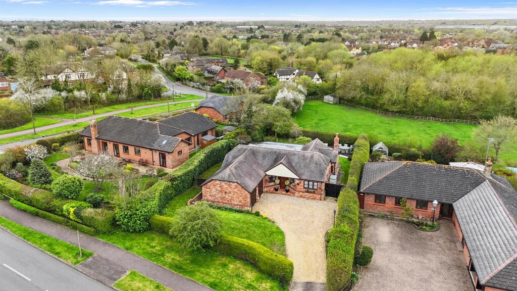 Main image of property: Bradwell Road, Loughton, Milton Keynes