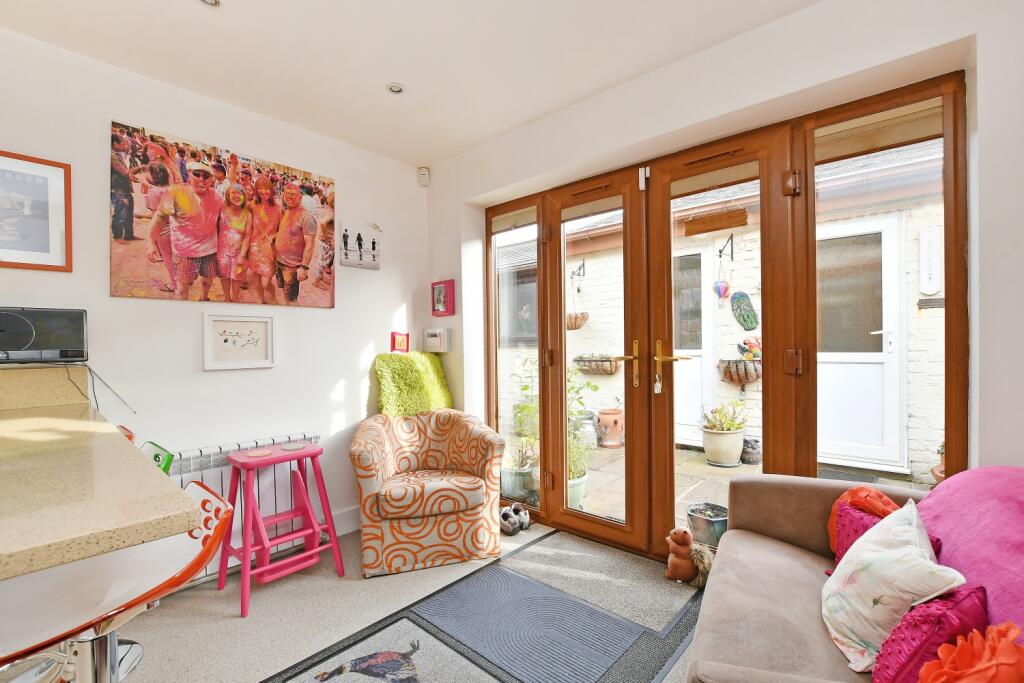 Cavendish Square, West Handley, Marsh Lane, Sheffield, S21 photo 4
