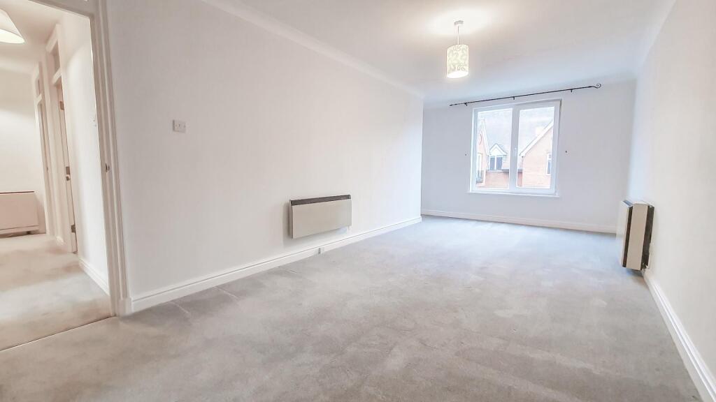 Apartment in Stevenage - View 3