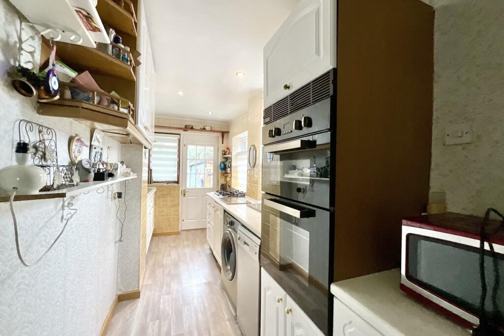 House in Sheffield, South Yorkshire - View 5