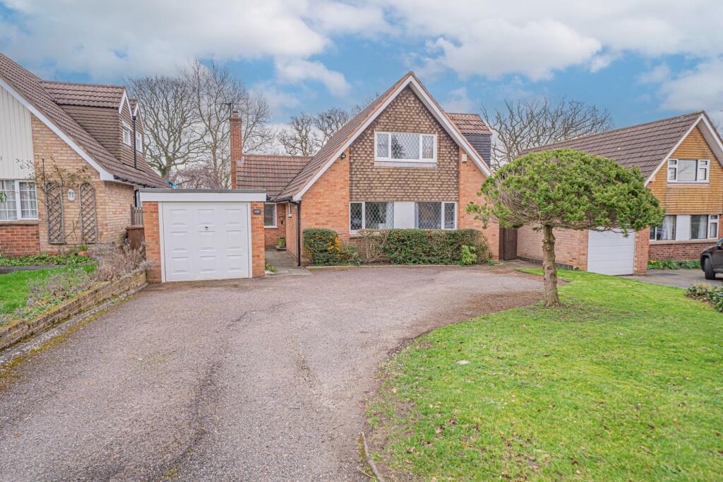 Main image of property: Wychwood Avenue, Knowle, B93