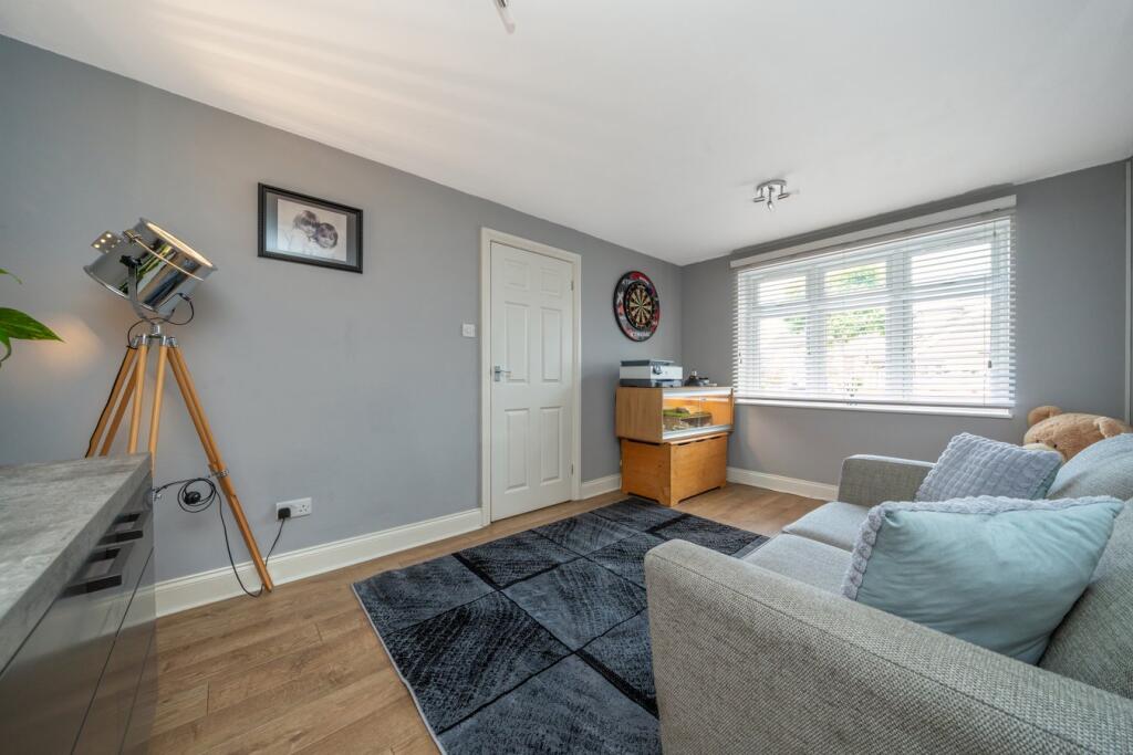 House in Spelthorne, Surrey - View 5