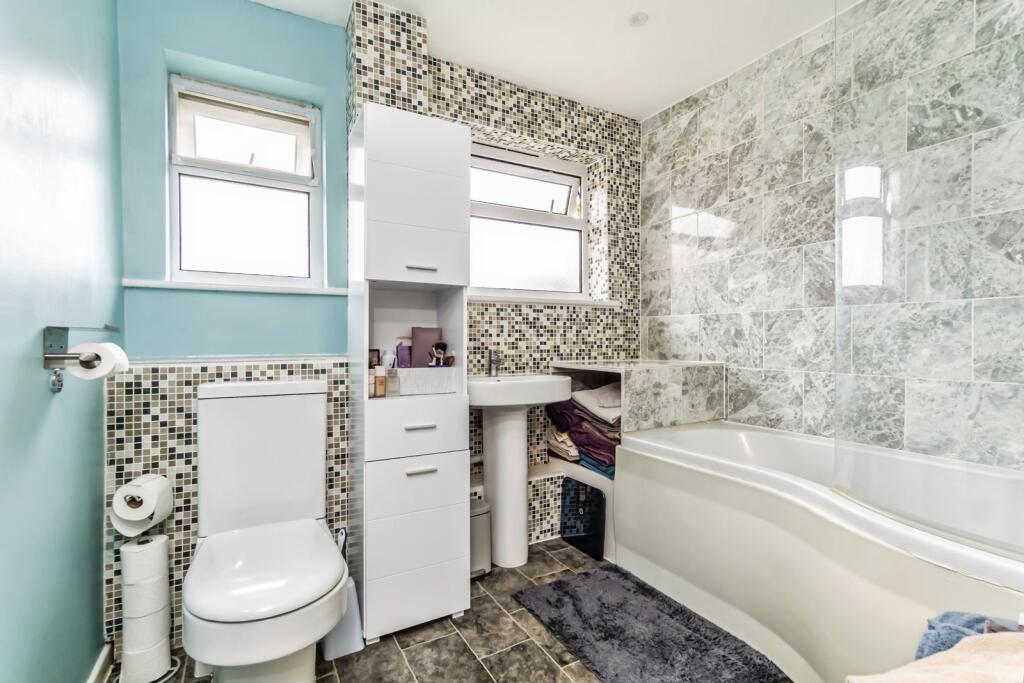 Apartment in Tandridge, Godstone - View 4