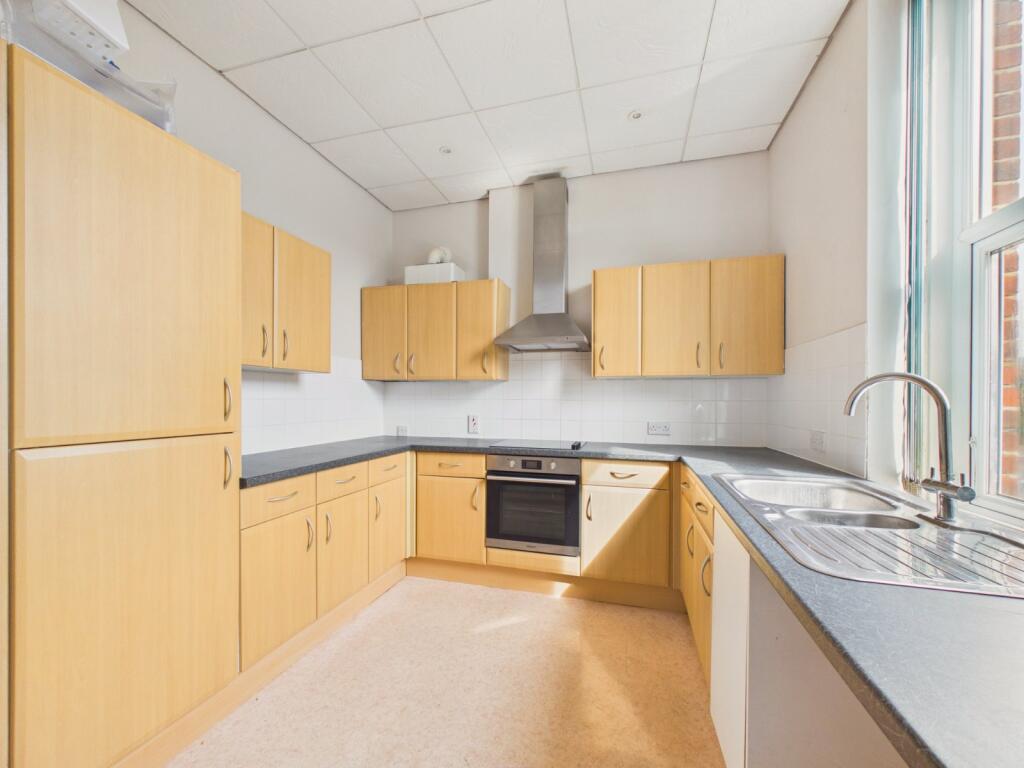 Apartment in Canterbury - View 5