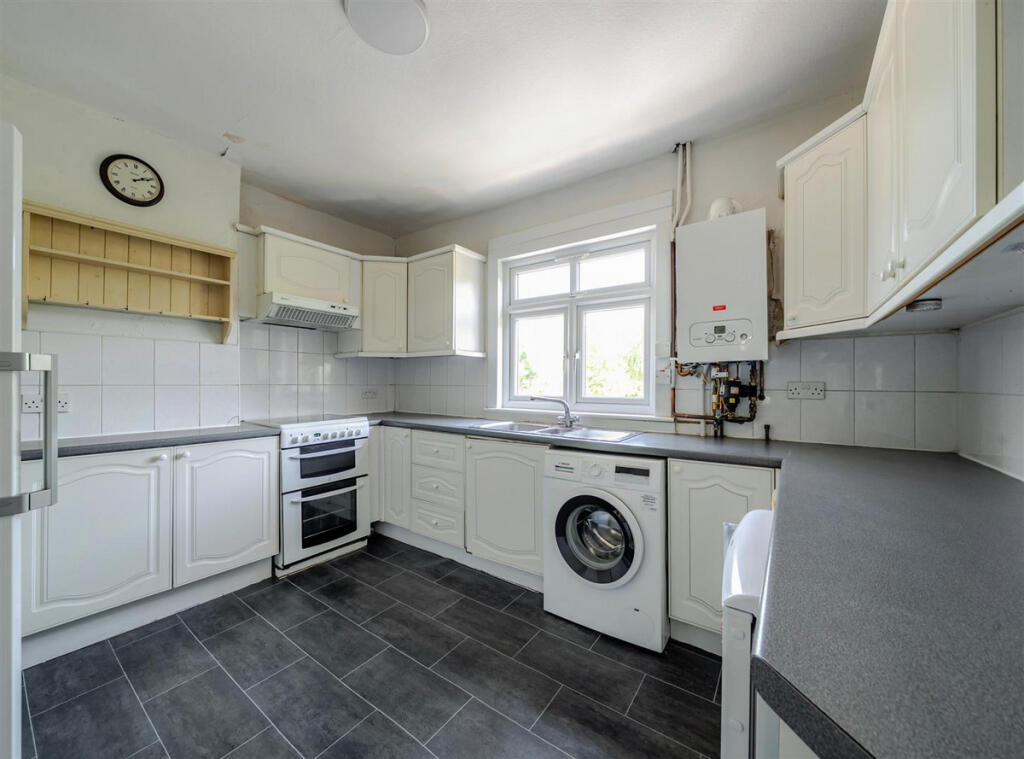 Apartment in London - View 2