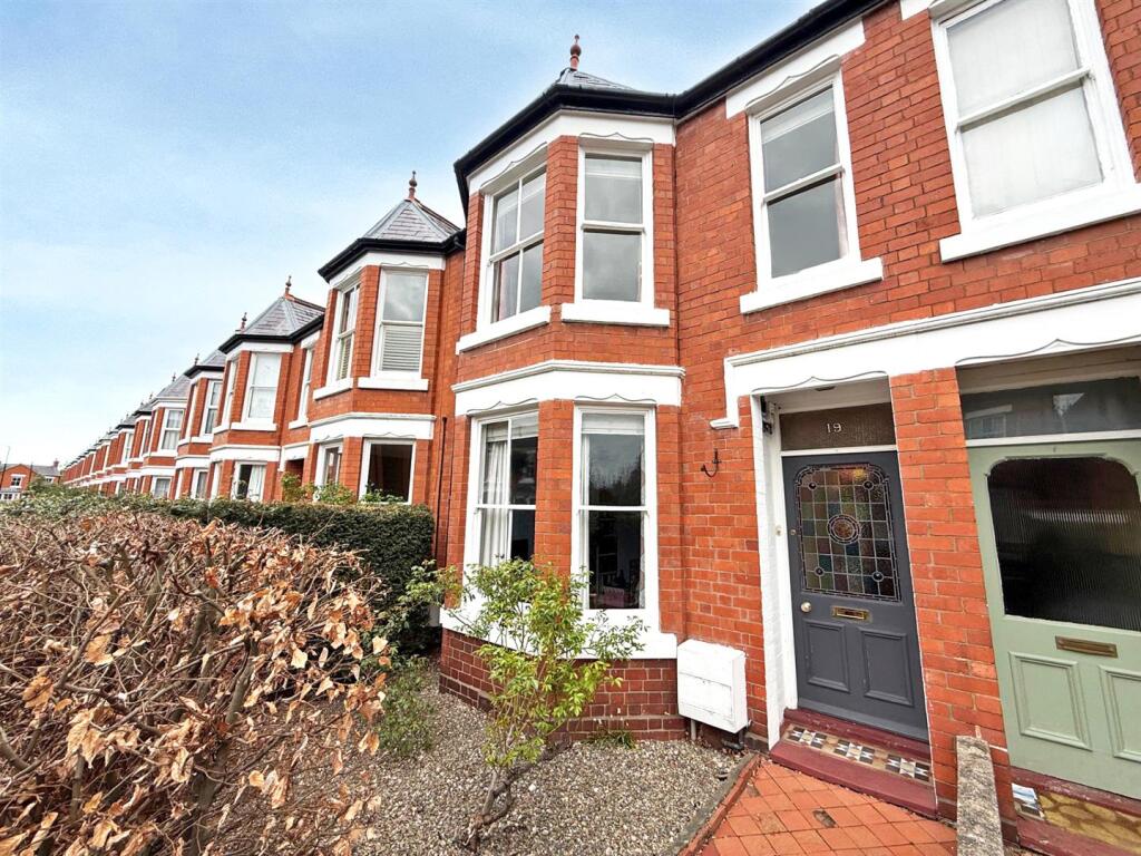3-bed terraced on Alfred Street, Cherry Orchard, Shrewsbury, £350,000