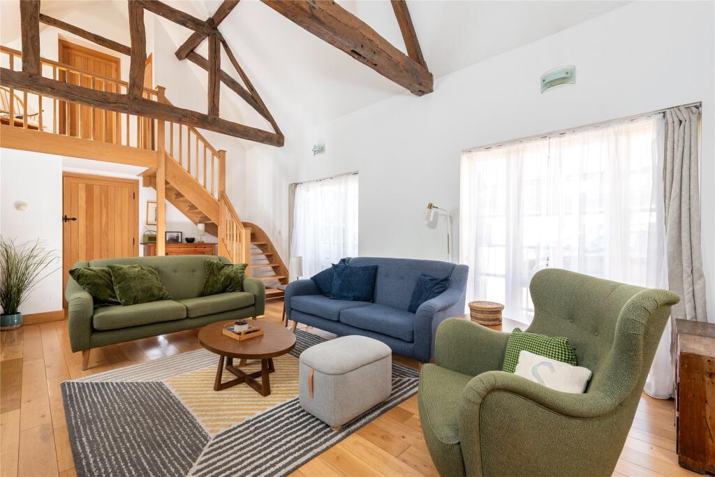 House in North Hertfordshire, Hertfordshire - More