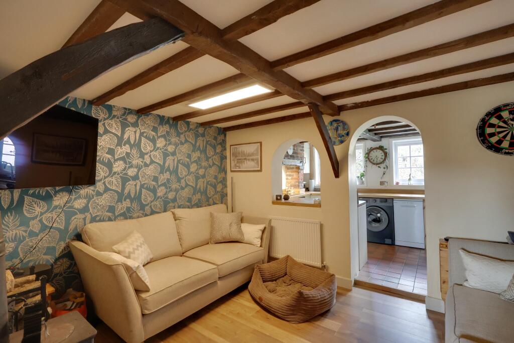 Eastland Gate, Lovedean photo 3