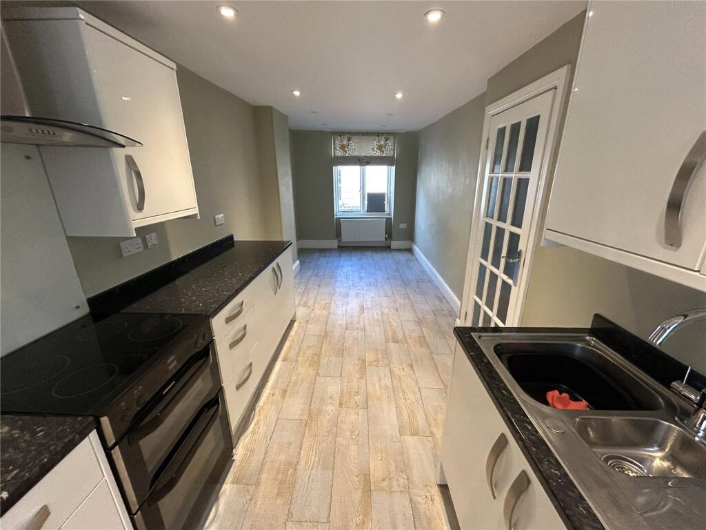 Apartment in Taunton - View 5