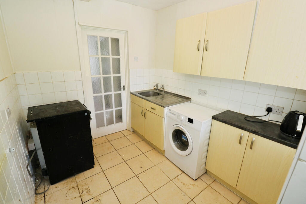 House in Coventry, Holbrooks - View 4