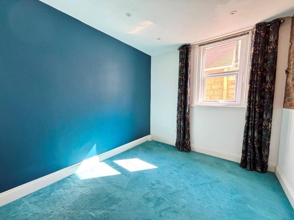Apartment in Bournemouth - More