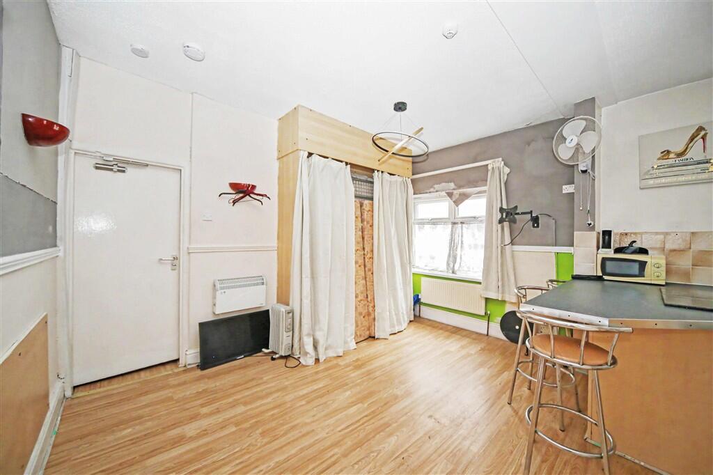 Apartment in Blackpool, Foxhall - View 3