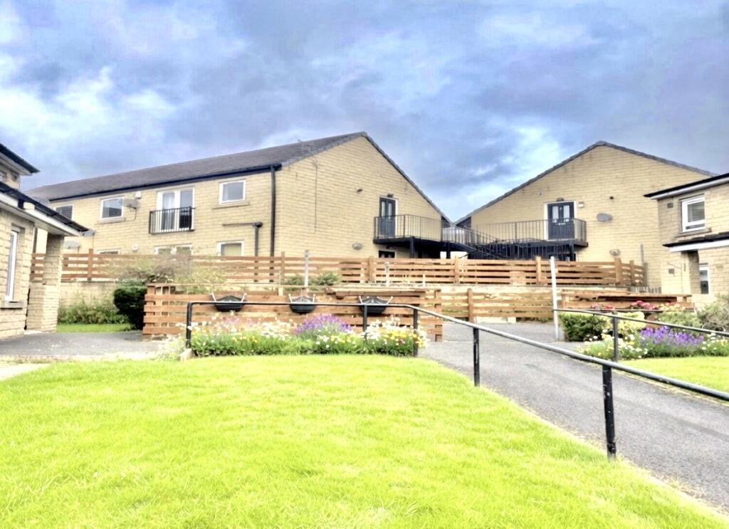 Main image of property: 21 Bath Place, Cleckheaton, Kirklees