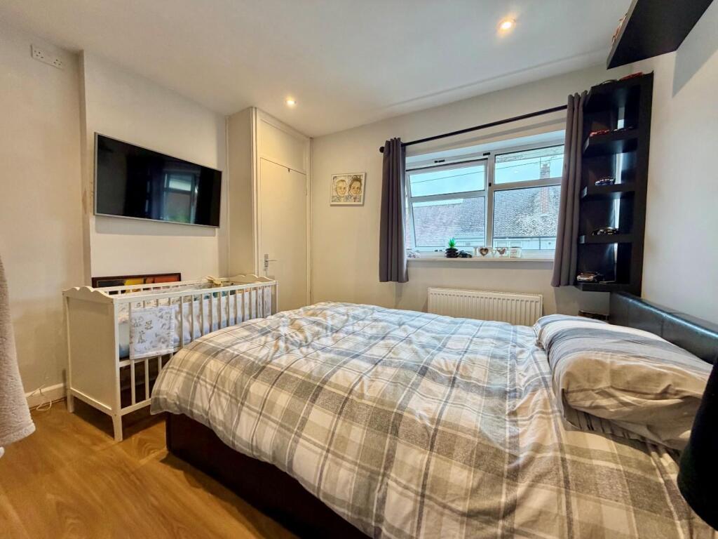 House in Northampton - View 5