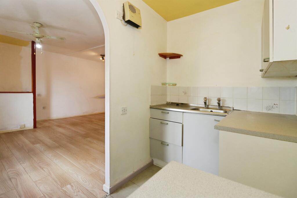 Apartment in Yate, Ladden Garden Village - More